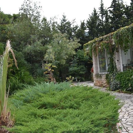 Villa Edward Premantura Eksteriør bilde