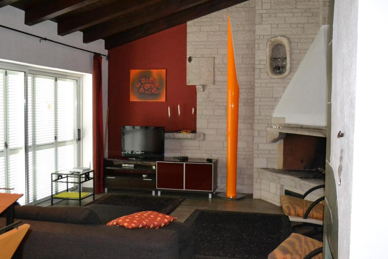 Villa Edward Premantura Eksteriør bilde