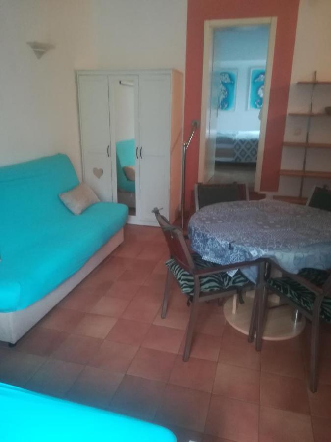 Villa Edward Premantura Eksteriør bilde
